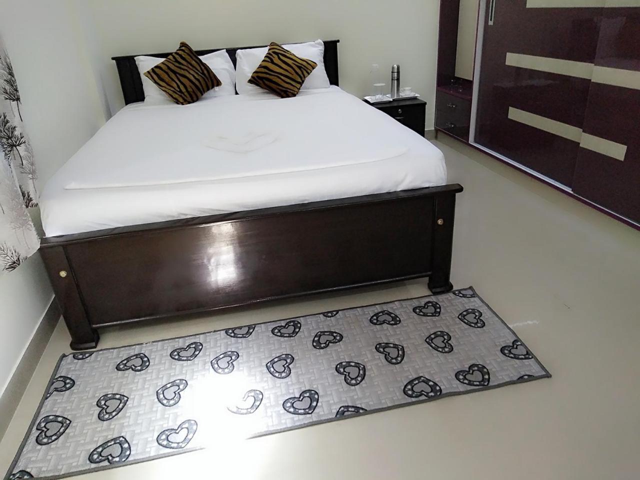 Deeya Suites Private Limited Bangalore Exterior foto
